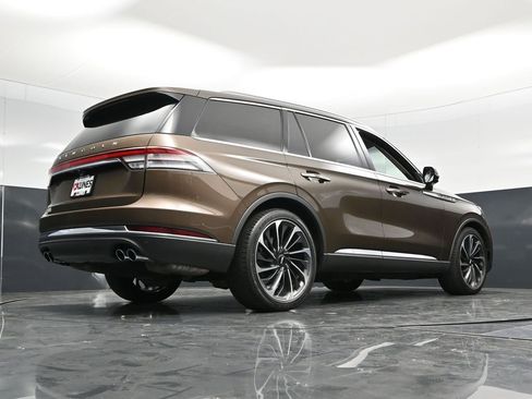 Used 2022 Lincoln Aviator Reserve w/ Equipment Group 201A AWD/4WD image 57