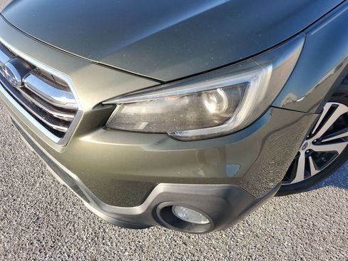Used 2018 Subaru Outback 2.5i Limited image 16