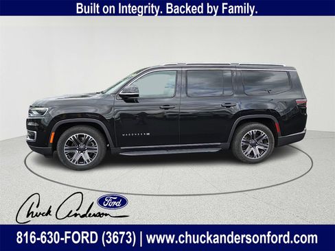 Used 2022 Jeep Wagoneer Series III w/ Flexible Seating Group image 7