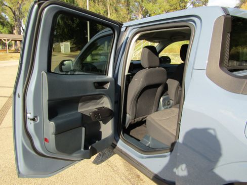 Certified 2024 Ford Maverick XLT w/ XLT Luxury Package image 15