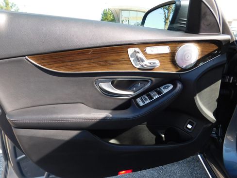 Used 2019 Mercedes-Benz C 300 4MATIC Sedan w/ Multimedia Package image 16
