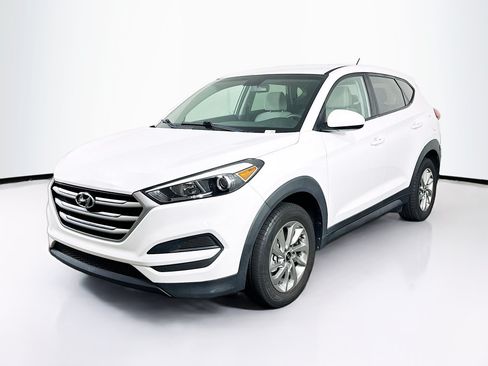 Used 2018 Hyundai Tucson SE FWD image 3
