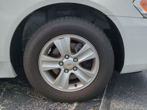 Used 2015 Chevrolet Impala Limited LS FWD image 11