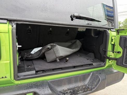 Used 2025 Jeep Wrangler Unlimited Sport AWD/4WD image 24