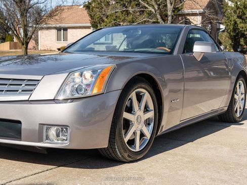 Used 2004 Cadillac XLR image 72