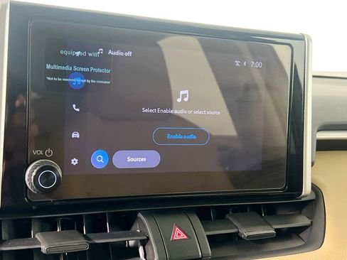 Used 2025 Toyota RAV4 XLE image 28