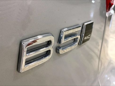 Certified 2023 Volvo XC40 B5 Plus w/ Driver Assist Package AWD/4WD image 24