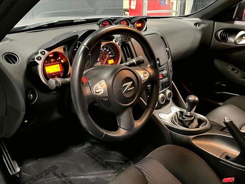 Used 2013 Nissan 370Z Coupe image 14