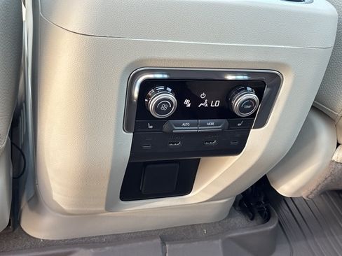 New 2026 GMC Yukon Denali w/ Denali Reserve Package AWD/4WD image 23