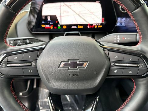 Used 2024 Chevrolet Equinox EV RS image 24