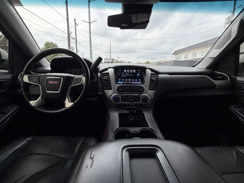 Used 2018 GMC Yukon XL SLT image 12