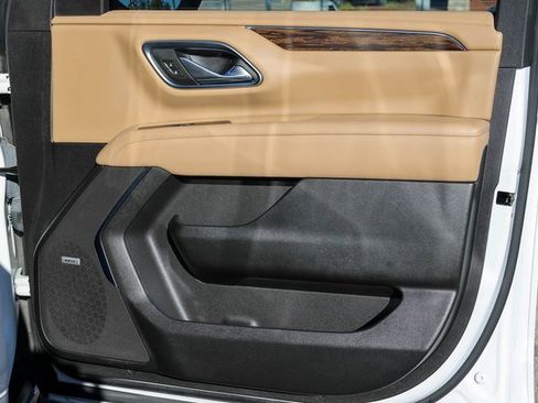 Used 2024 Chevrolet Tahoe Premier image 17