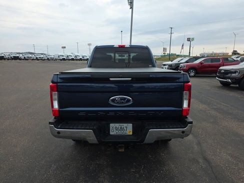 Used 2019 Ford F250 Lariat w/ Chrome Package image 6