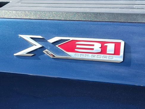 Used 2022 GMC Sierra 1500 SLT w/ SLT Premium Plus Package image 10