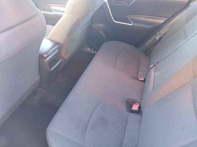 Used 2021 Toyota RAV4 LE FWD image 24