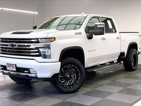 Used 2022 Chevrolet Silverado 2500 High Country w/ Safety Package II AWD/4WD image 12