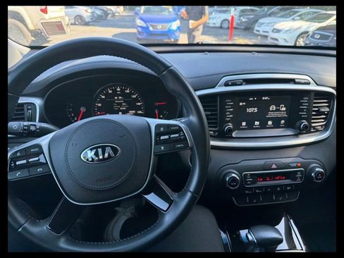 Used 2019 Kia Sorento EX FWD image 10