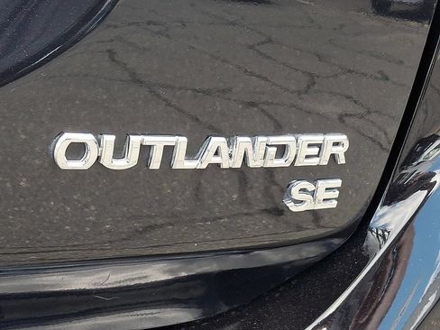 Used 2019 Mitsubishi Outlander SE AWD/4WD image 31