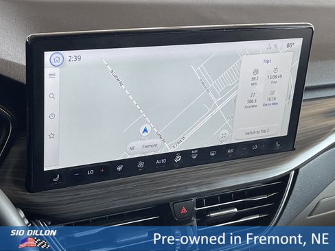 Used 2024 Ford Escape Platinum image 3