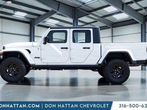 Used 2020 Jeep Gladiator Sport w/ Quick Order Package 24S AWD/4WD image 3