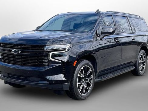Certified 2024 Chevrolet Suburban RST AWD/4WD image 3