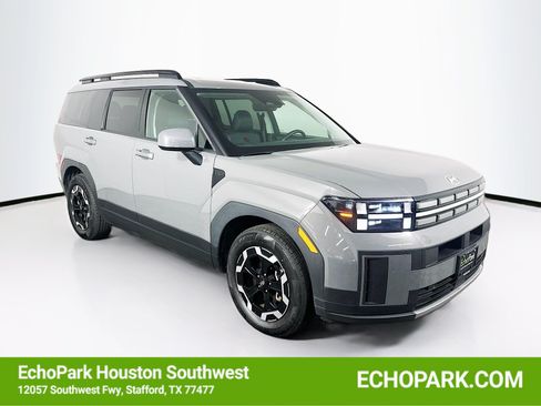 Used 2026 Hyundai Santa Fe SEL FWD image 1