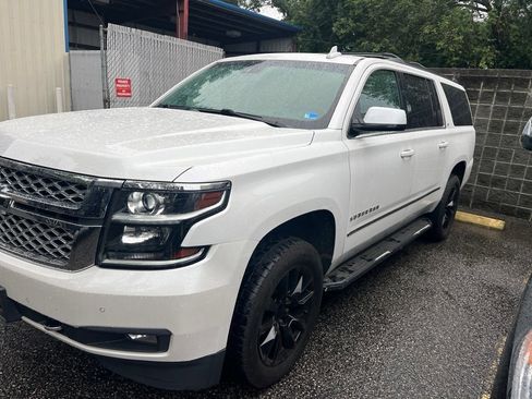 Used 2016 Chevrolet Suburban LT w/ LT Signature Package AWD/4WD image 1