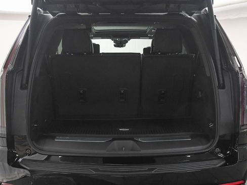 Used 2025 Cadillac Escalade V w/ LPO, ONYX Package image 9