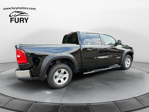 Used 2025 RAM 1500 Big Horn AWD/4WD image 4
