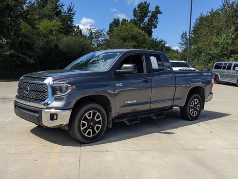 Used 2020 Toyota Tundra SR5 w/ TRD Off-Road Package AWD/4WD image 7