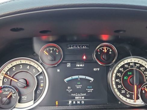 Used 2018 RAM 2500 Big Horn w/ Sport Appearance Group image 13