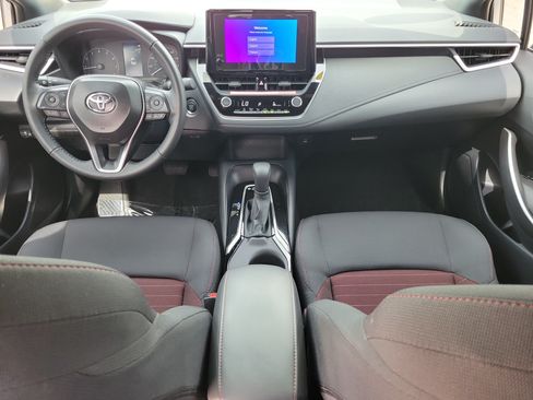 Used 2025 Toyota Corolla SE FWD image 14