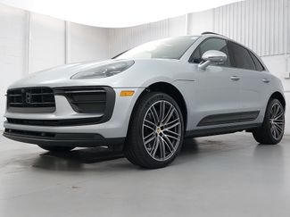 Certified 2026 Porsche Macan AWD/4WD video 1
