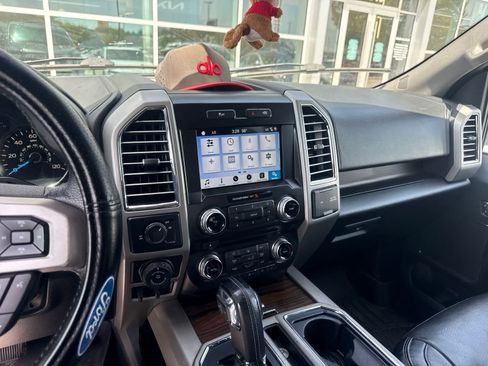 Used 2016 Ford F150 Lariat w/ Equipment Group 502A Luxury RWD image 6