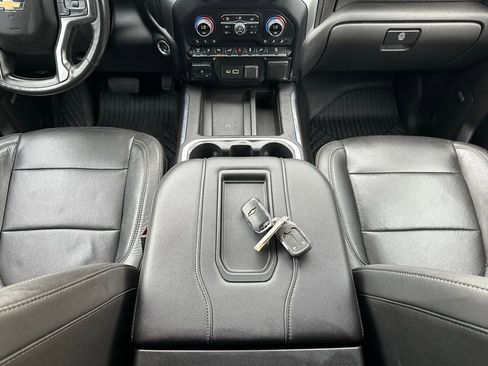 Used 2020 Chevrolet Silverado 2500 LTZ w/ LTZ Texas Edition image 21