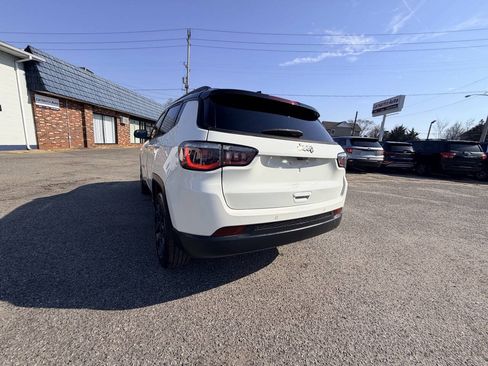 Used 2018 Jeep Compass Sport FWD image 39