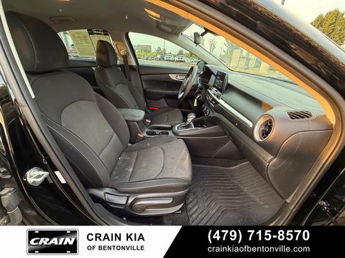 Certified 2024 Kia Forte LXS FWD image 29