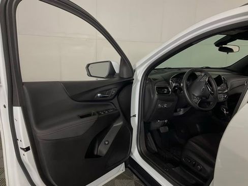Used 2024 Chevrolet Equinox RS image 24