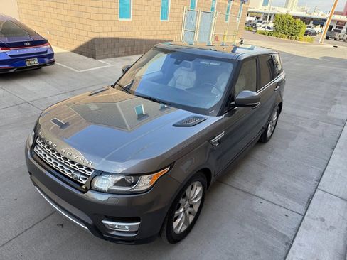 Used 2016 Land Rover Range Rover Sport HSE image 11