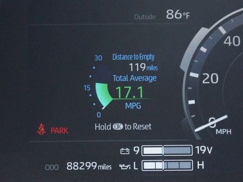 Used 2023 Toyota Tundra Platinum AWD/4WD image 4