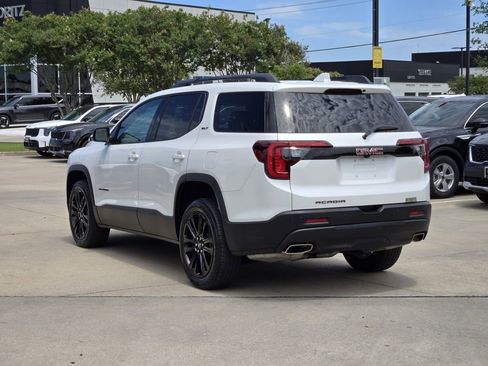 Used 2023 GMC Acadia SLT w/ Elevation Edition FWD image 3