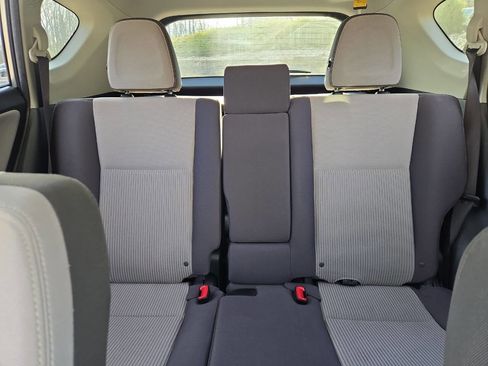 Used 2015 Toyota RAV4 XLE image 28