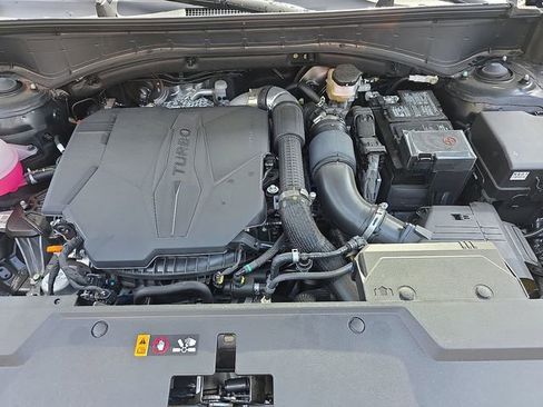 Used 2025 Hyundai Santa Fe Calligraphy AWD/4WD image 46