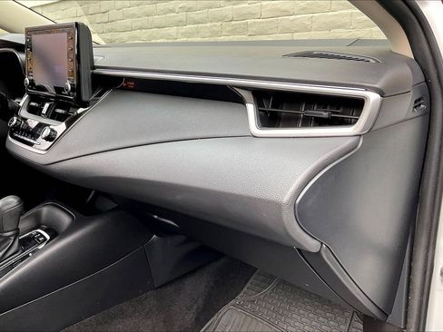 Used 2022 Toyota Corolla LE image 15