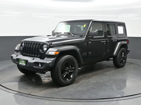 Used 2022 Jeep Wrangler Unlimited Sport image 2