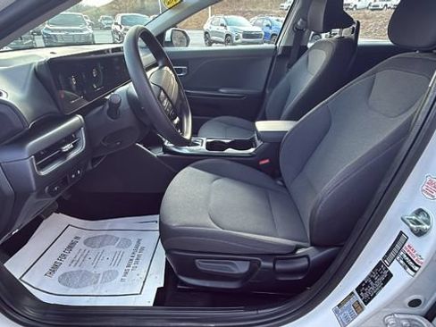 Used 2025 Kia K4 FWD image 15