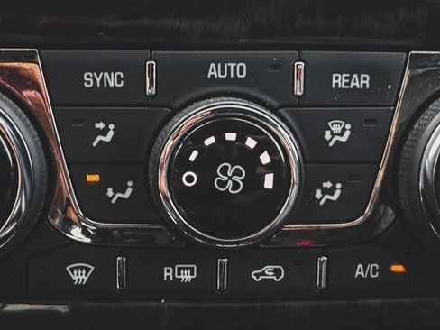 Used 2014 Buick Enclave Leather FWD image 14