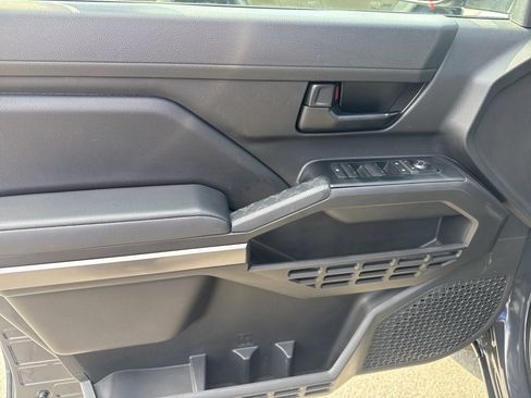 Used 2025 Toyota Tacoma SR5 image 12