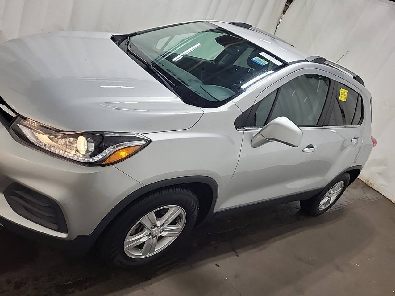 Used 2019 Chevrolet Trax LT w/ LT Convenience Package FWD image 1