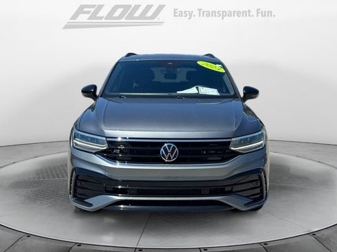 Certified 2023 Volkswagen Tiguan SE R-Line FWD image 3